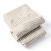Bonnet en laine mérinos Colorful Ivory White taille unique 22x28 cm-2